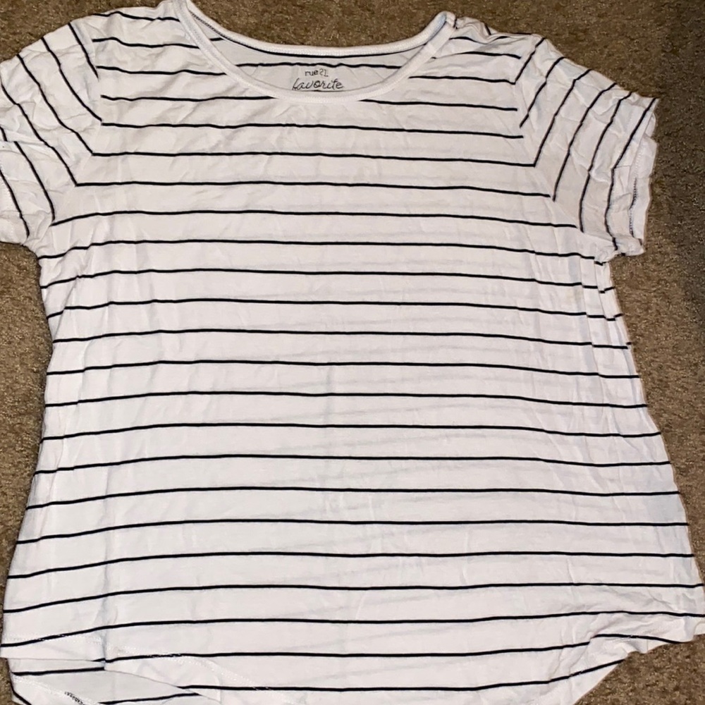 Womens Rue 21 Striped T size M